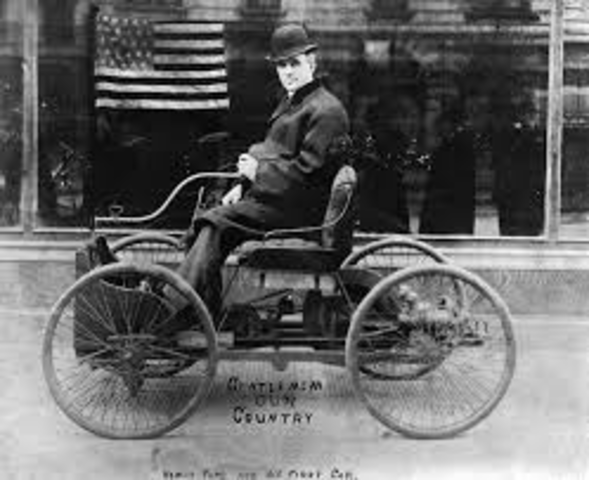 Henry Ford organizes Ford Motor Company.