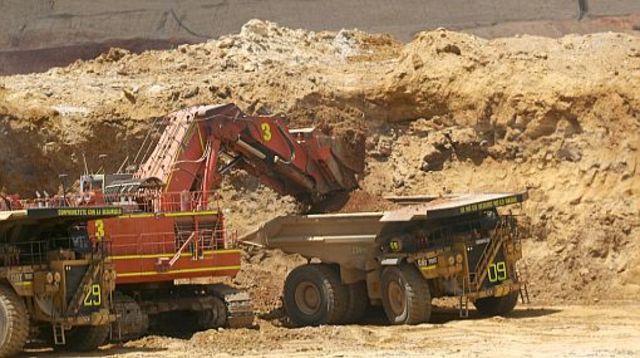 Chinalco queda fuera de competencia por mina de cobre Las Bambas