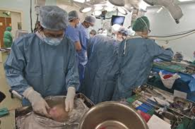 First Successful Lung and Heart/Liver Combined Transplant