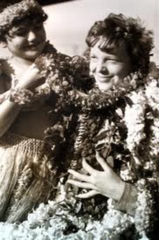 First flight for anyone, from Hawii to American mainland, Calafornia.