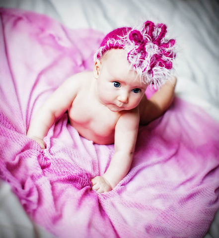 Sündis Stefanyle väike õde.