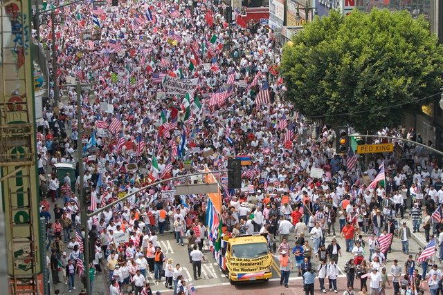 Maria Teresa Marches In Open Ceremony For World's Fair