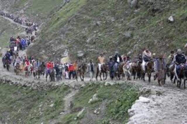 Goes on a pilgrimage with her sisters to see the Virgincita