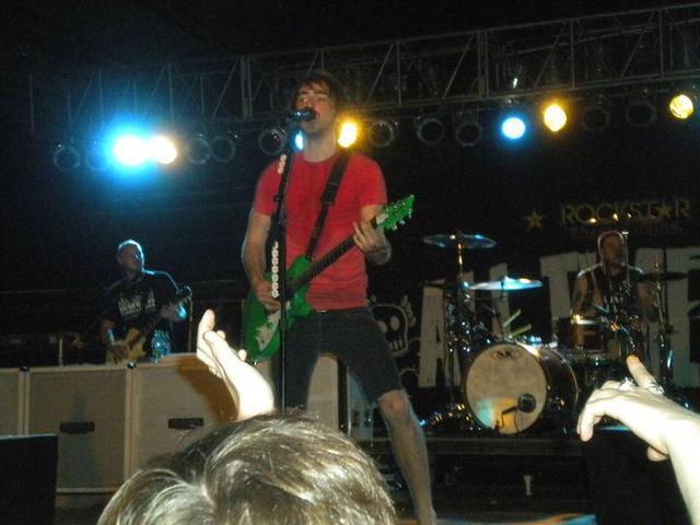All time low concierto