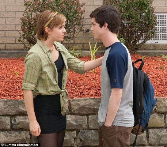 Charlie defends Patrick from Brad's friends