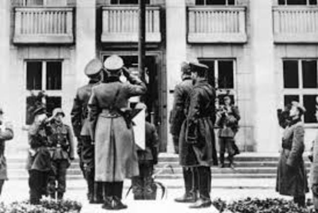 Russian becomes a totalitarian state