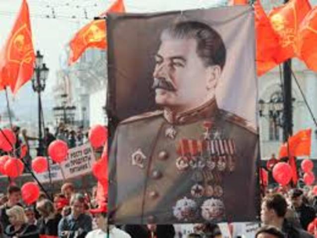 stalin comes to power
