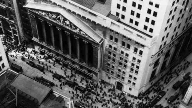 The Great Depression Begins