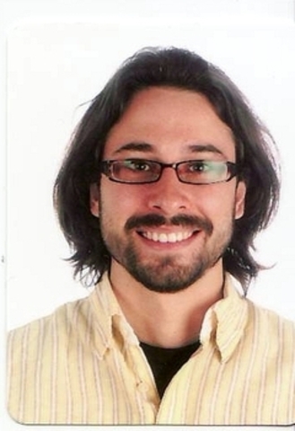 ● 25 of September 2001, Jaume starts the Degree in Biology at University of Barcelona.