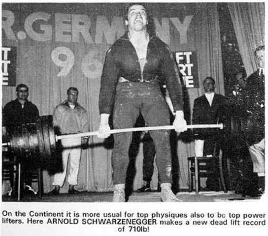 Arnold sets world deadlift record