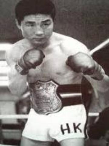 First Japenese fight for a world tittle