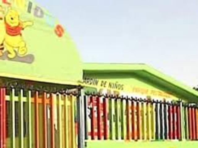 entre al kinder "Emita" y ahy estudie 3 años