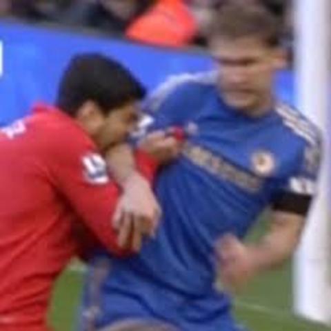 Suarez gets hungry during a game