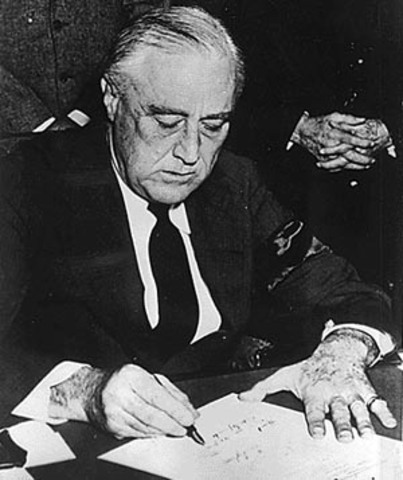 FDR Moves the Pacfic Fleet Headquarters to Pearl Harbor, HI