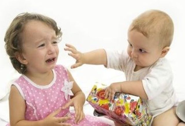 Fight with little sister -egocentrism