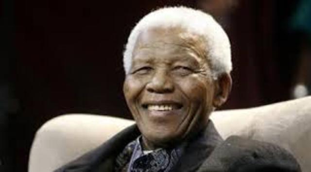 נבחר לרכז המתנדבים בקמפיין ההתנגדות למשטר האפרטהייד.