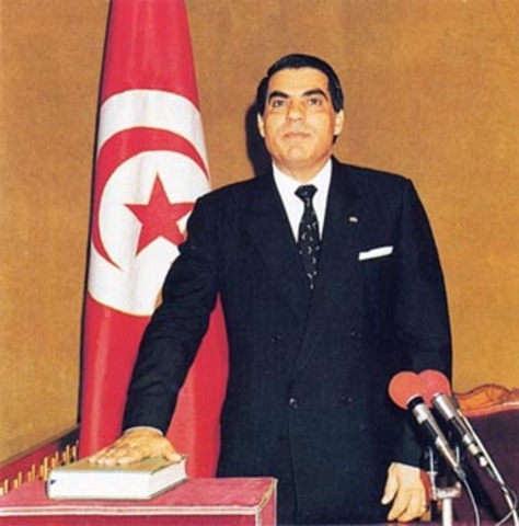 The prisedent of Tunisia steps down and flees out.