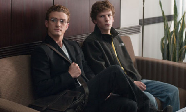 "Facebook" Moves To California