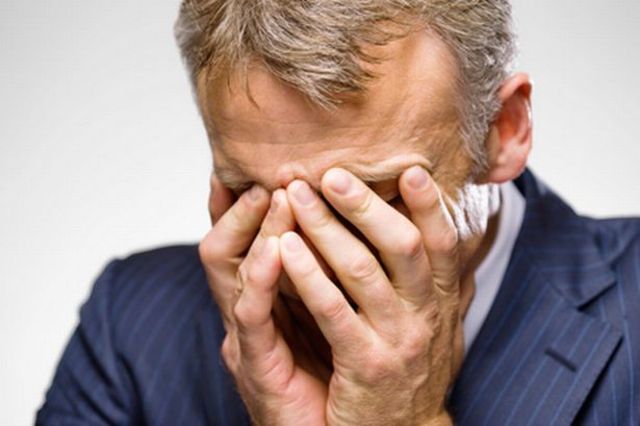 After getting rich and known Mohammad regrets that he neglected his family.