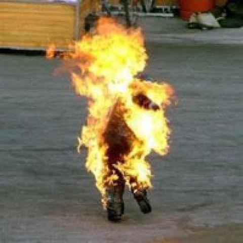 Tunisian Bouazizi Sets Himself on Fire