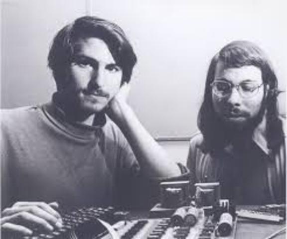 Steve Jobs and Steve Wonzniak meet