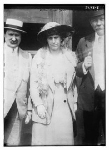 Marries Jean Leckie.