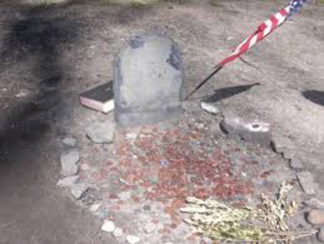 Paul Revere's father died.