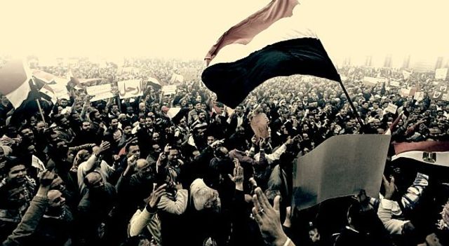 Morsi grants himself more power