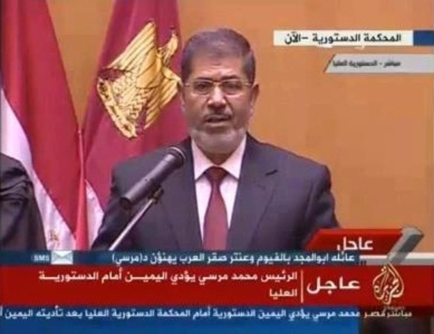 Morsi sworn in as president