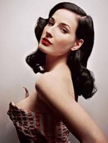 Pin Up Dita Von Teese