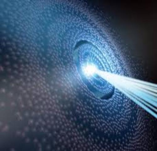 W.Snell eksperimentiškai nustatė šviesos lūžio dėsnį, teoriškai jį įrodė R.Descartes 1630 m.