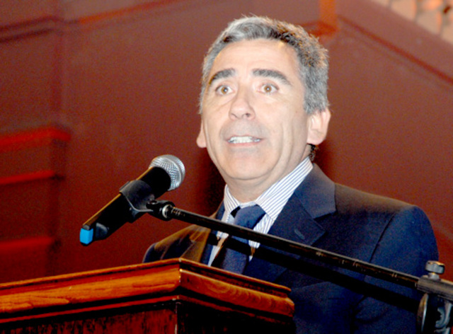 Rector Carlos Pena Gonzalez