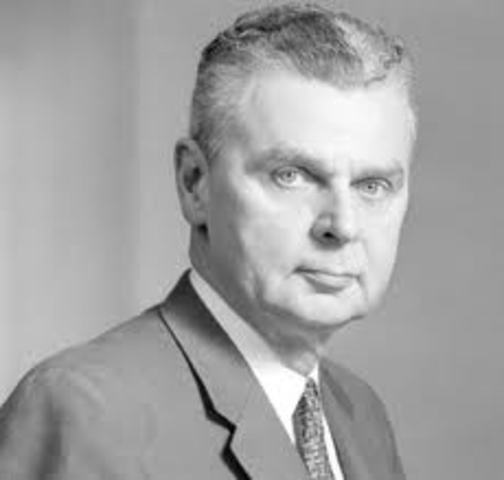 John Diefenbaker gets conservatives majority seats