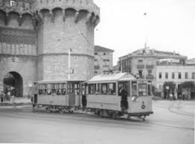 1ª línea de ferrocarril de carga.