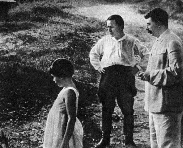 Stalin begins military purges and The Great Terror