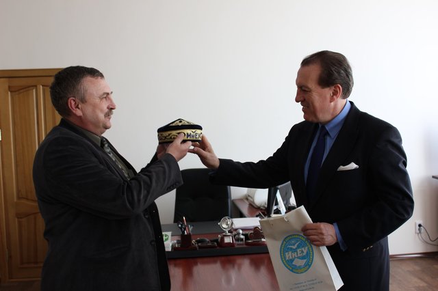 Международные визиты