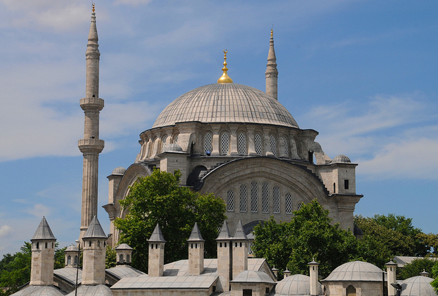 Caption: This is one of many mosques that he had built during his reign.