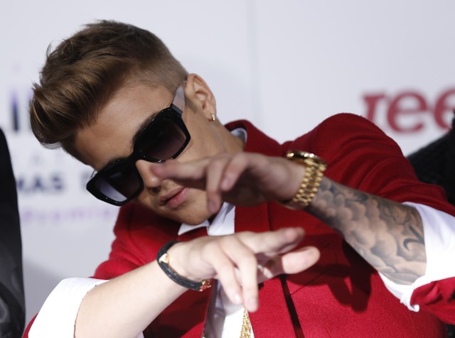 Bieber's house raided by L.A.cops