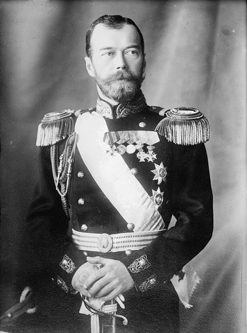 Overthrowing Tsar Nicholas II