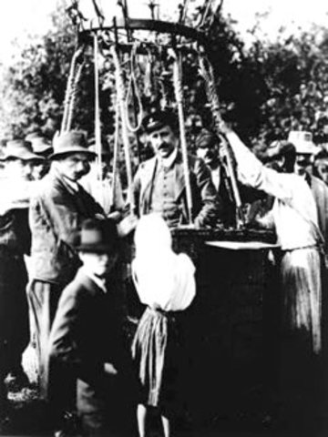 Victor Hessi kuumaõhupallisõit.