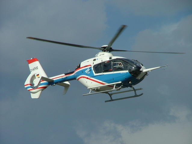 P.Cornu tegi esimese mehitamata lennu kopteriga