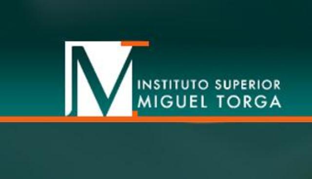 Licenciatura em Comunicação Empresarial - Início - 1.º Ano