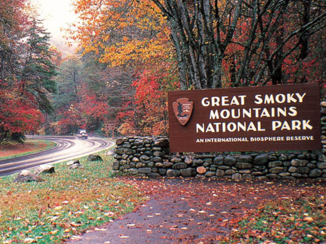 Smoky Mountain National Park is Established