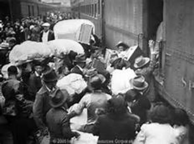 FDR signs Executive order 9066, beginning Japanese internment