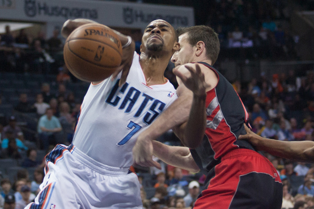 Bobcats 100, Raptors 95