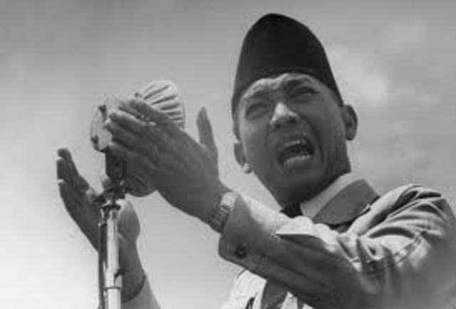 Japanese leader Sukarno declares Independence