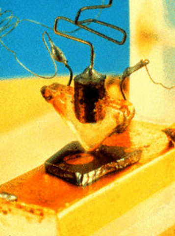 Components - point contact transitor