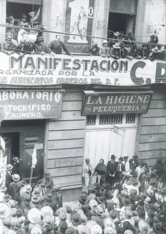 La estación CROM ofrecía conciertos dedicados a las clases trabajadoras.