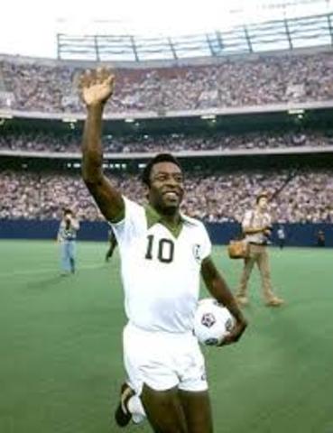 Pelé closed a legendary career.
