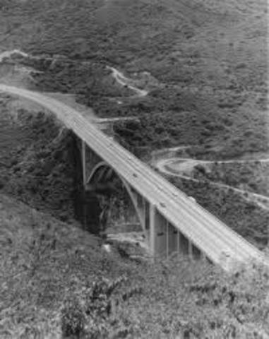 Se inaugura la autopista Caracas-La guaira